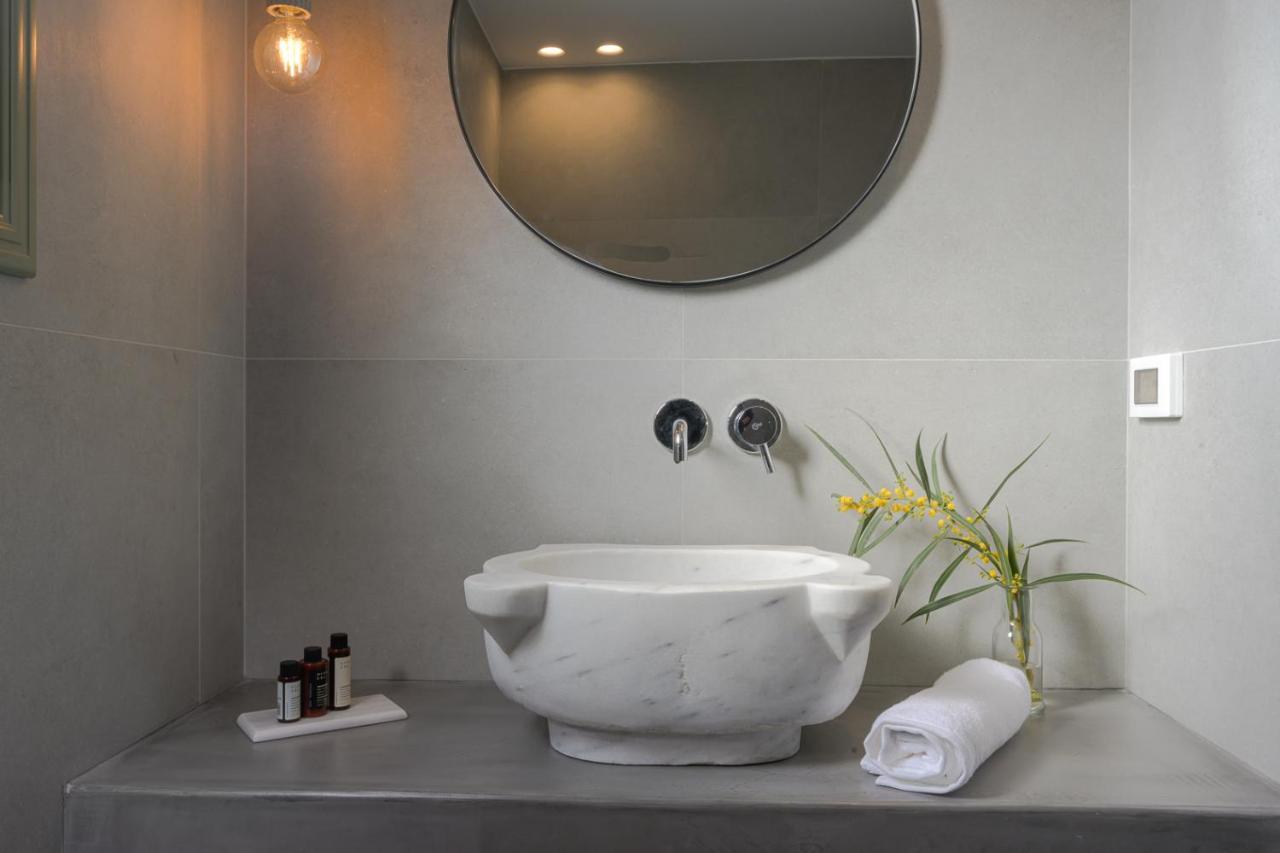 Oia Kissiri - Private Pool Villas 외부 사진
