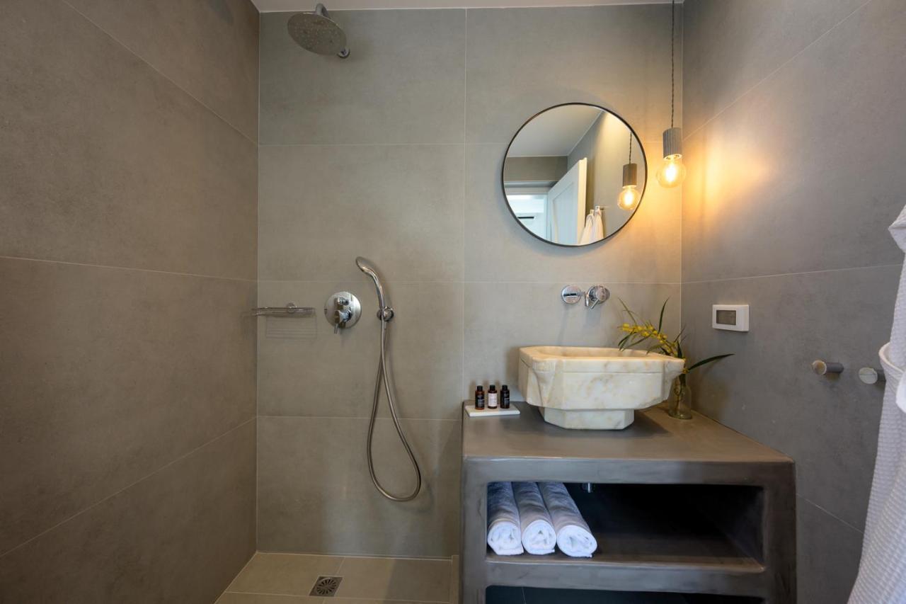Oia Kissiri - Private Pool Villas 외부 사진
