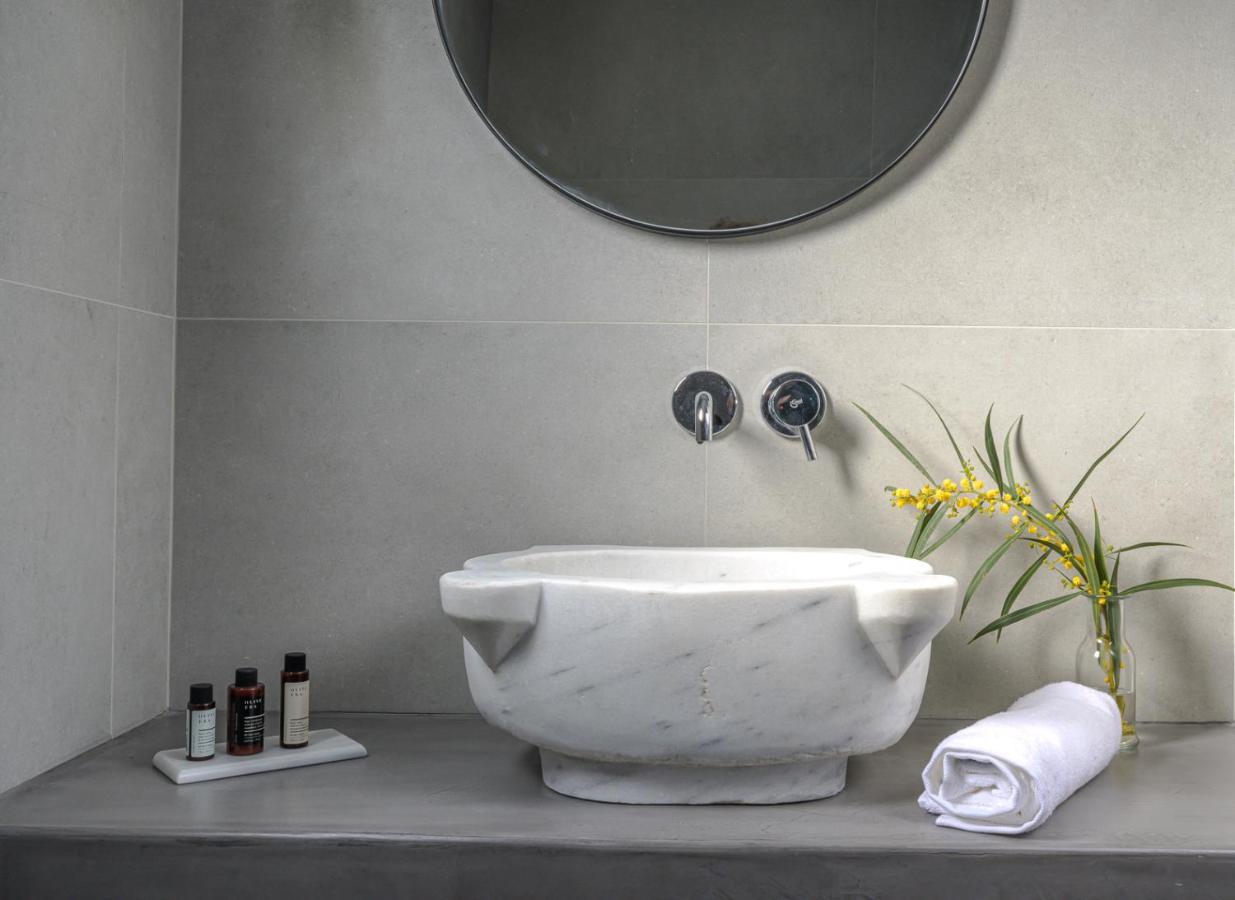 Oia Kissiri - Private Pool Villas 외부 사진